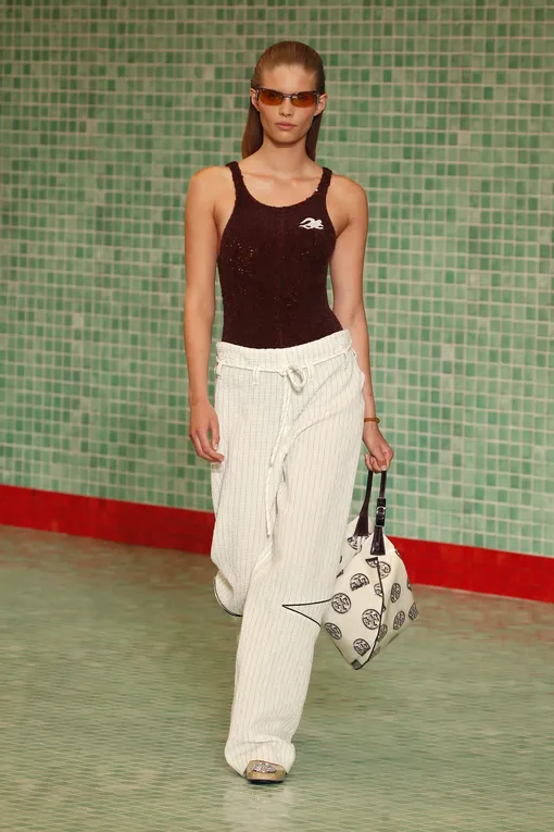 Tory Burch весна-лето 2025