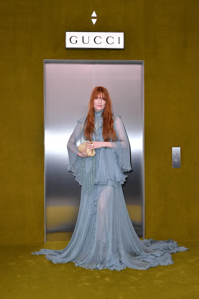 Флоренс Уэлч на показе Gucci осень-зима 2023/24 Флоренс Уэлч на показе Gucci осень-зима 2023/24