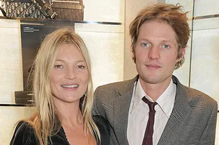 Кейт Мосс, Наоми Кэмпбелл и принцесса Евгения на презентации книги The Dior Sessions