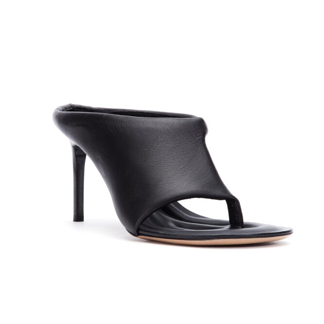 JACQUEMUS, 54 000 руб.