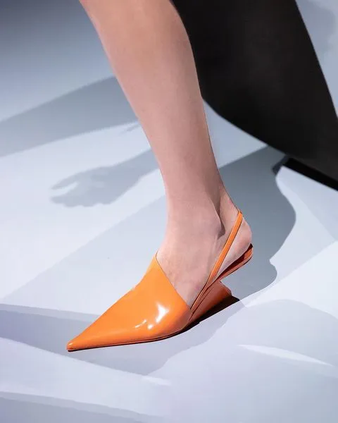 Prada весна-лето 2022