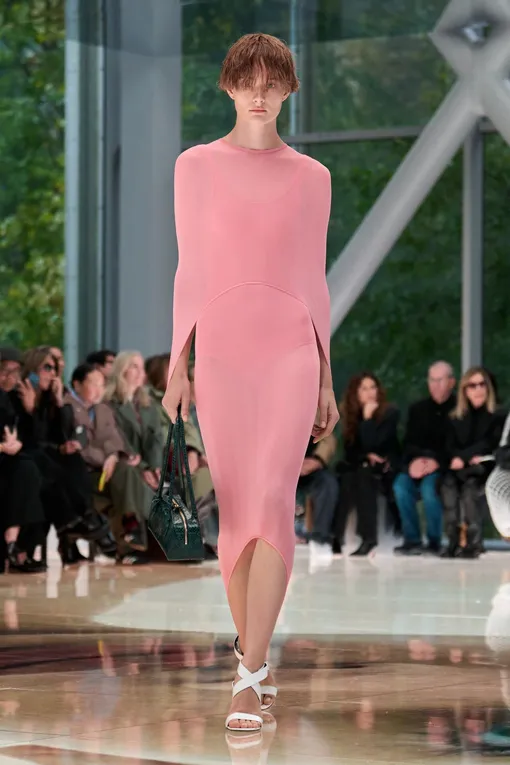 Alaïa весна-лето 2026 Alaïa весна-лето 2026