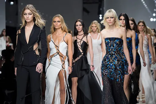 Неделя высокой моды: Atelier Versace, весна-лето 2016