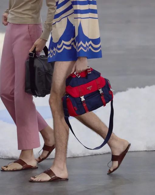 Сандалии Колхапури на шоу Prada Сандалии Колхапури на шоу Prada