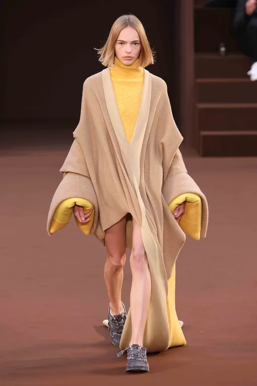 Loewe осень-зима 22/23 Loewe осень-зима 22/23