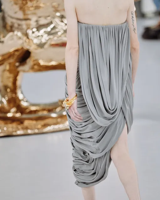 LOEWE весна-лето 2024 LOEWE весна-лето 2024