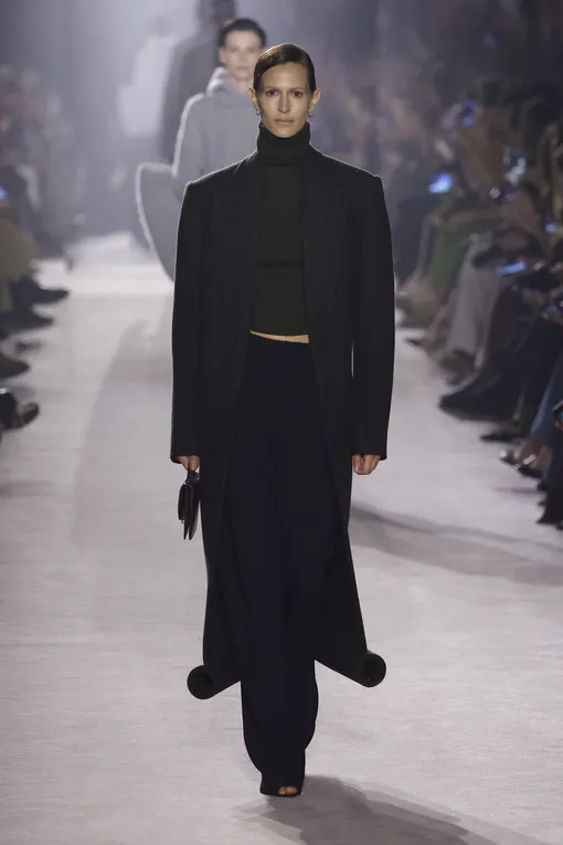 Victoria Beckham осень-зима 2025/26 Victoria Beckham осень-зима 2025/26