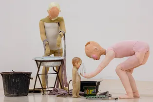 Как главный смотр современного искусства захватили женщины