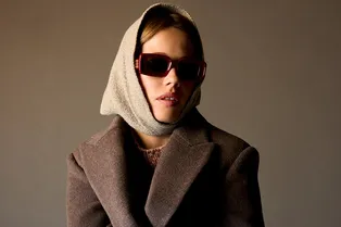 Не хотите зимой носить шапку? Тогда вам нужна косынка из шерсти