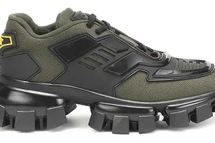 Какие кроссовки носить этой осенью: 10 лучших пар