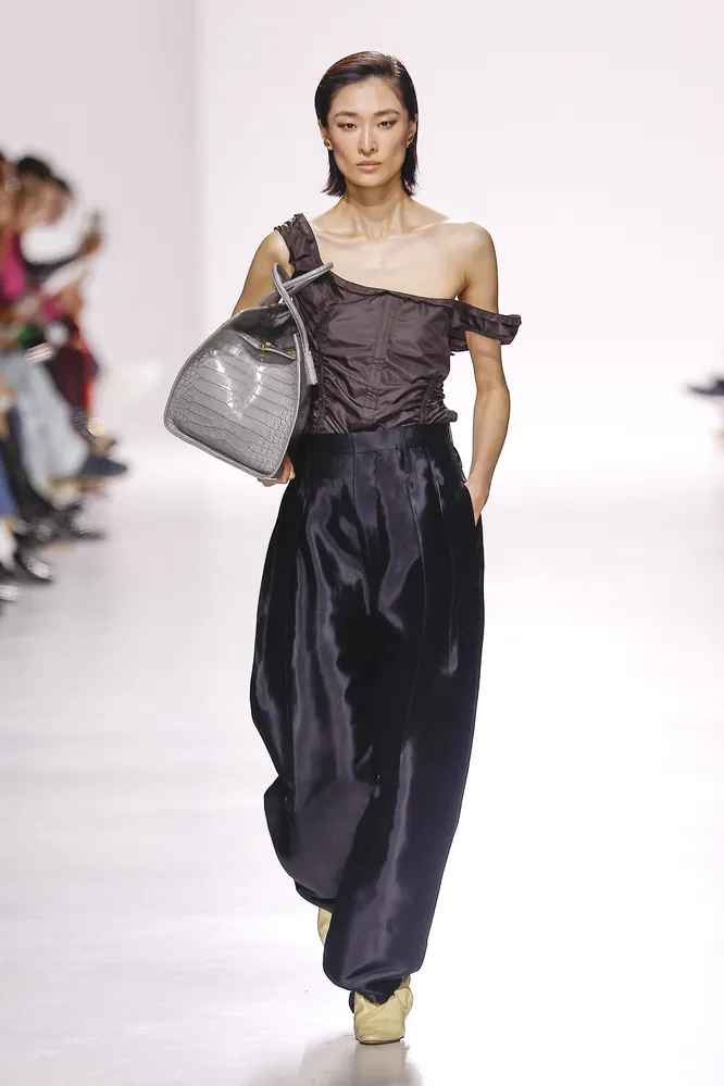 Bottega Veneta весна-лето 2026