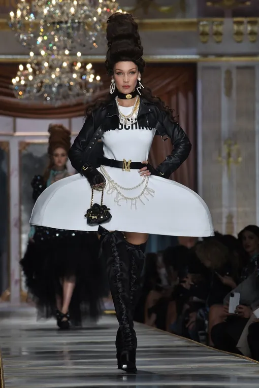 Moschino осень-зима 2020/21