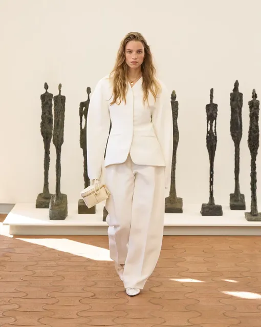 Jacquemus весна-лето 2024 Jacquemus весна-лето 2024