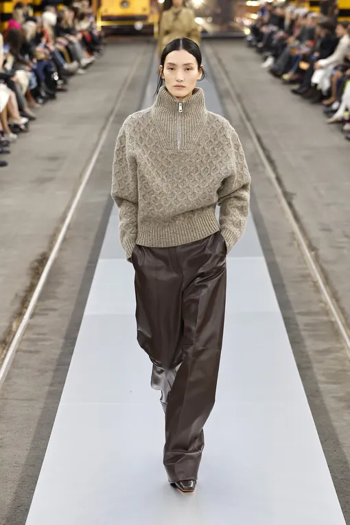 Tod's осень-зима 2024/2025 Tod's осень-зима 2024/2025