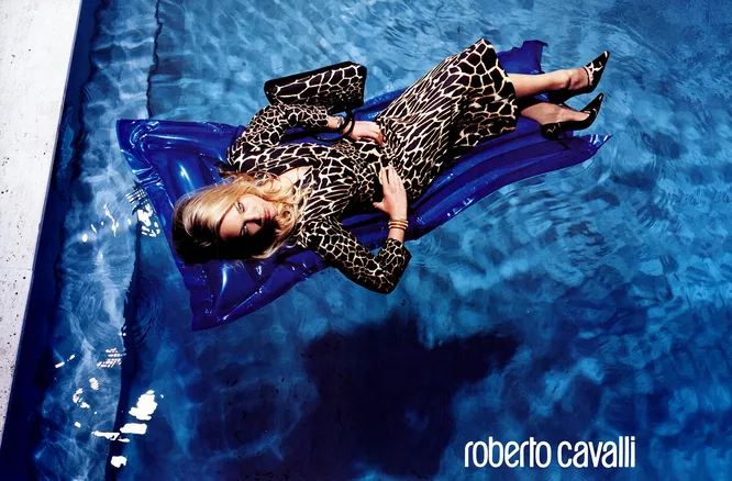 Рекламная кампания ROBERTO CAVALLI осень-зима 2000/21