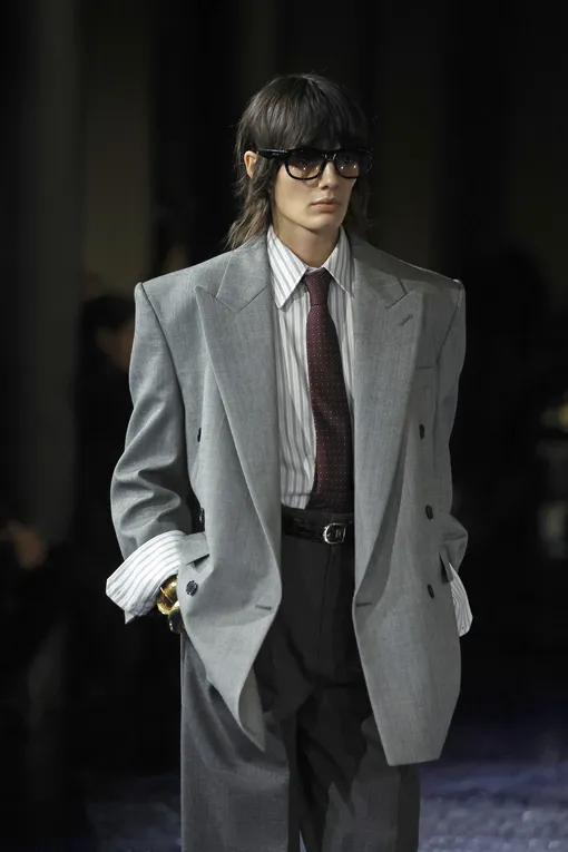 Saint Laurent весна-лето 2025