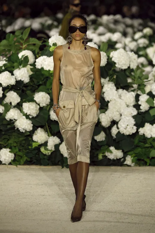 Saint Laurent весна-лето 2026