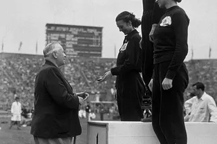 4 истории, когда призеры Олимпиады отказывались от медали