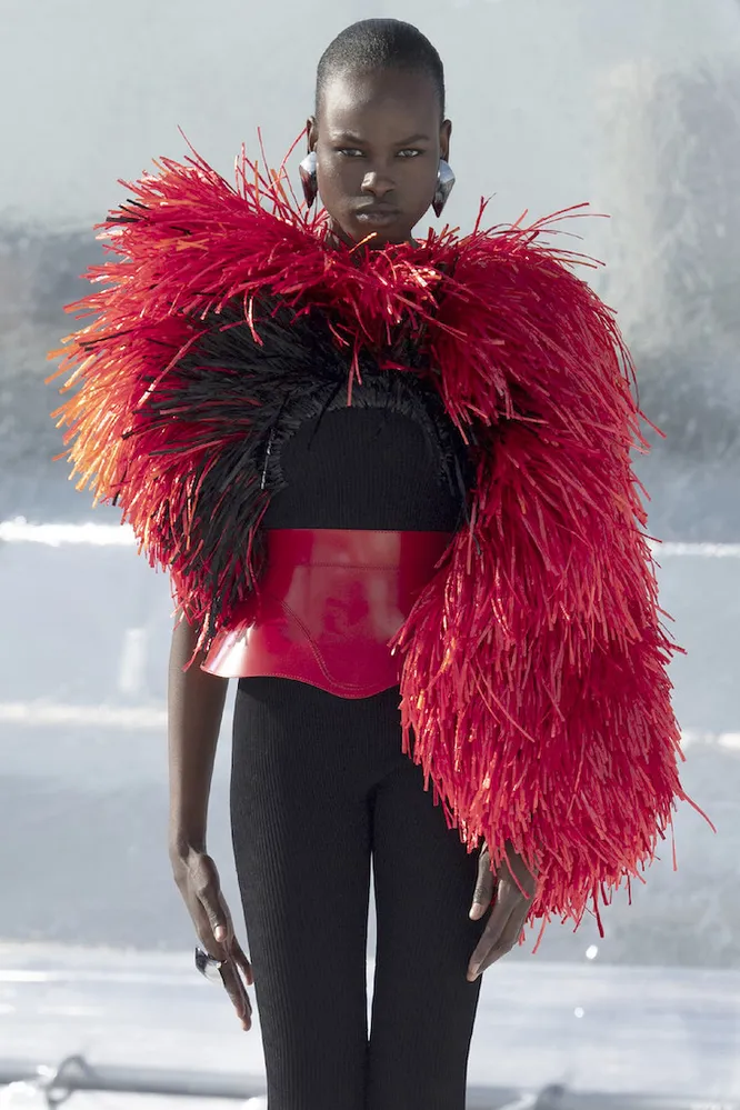 Alexander McQueen весна-лето 2023