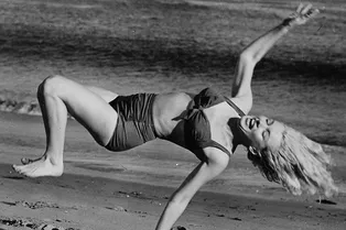 8 звезд прошлого века, первыми начавших носить бикини