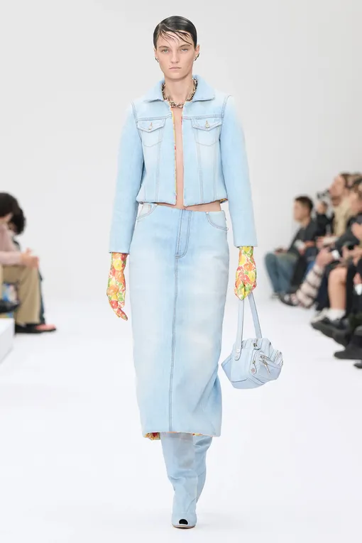 Acne Studios весна-лето 2025