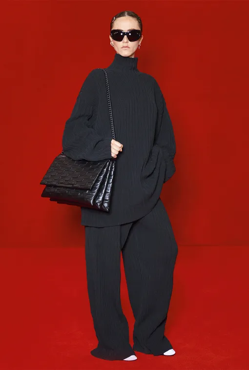 Balenciaga весна-лето 2022