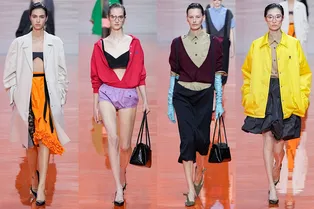 Почему новая коллекция Prada — большой шаг к принятию женского тела Почему новая коллекция Prada — большой шаг к принятию женского тела