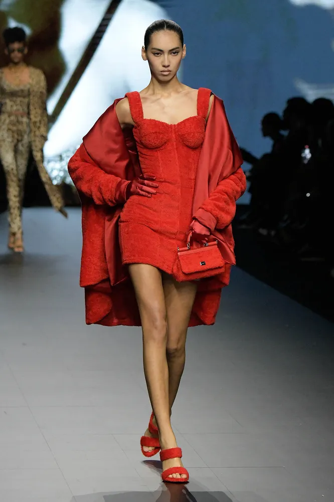 Dolce Gabbana весна-лето 2023
