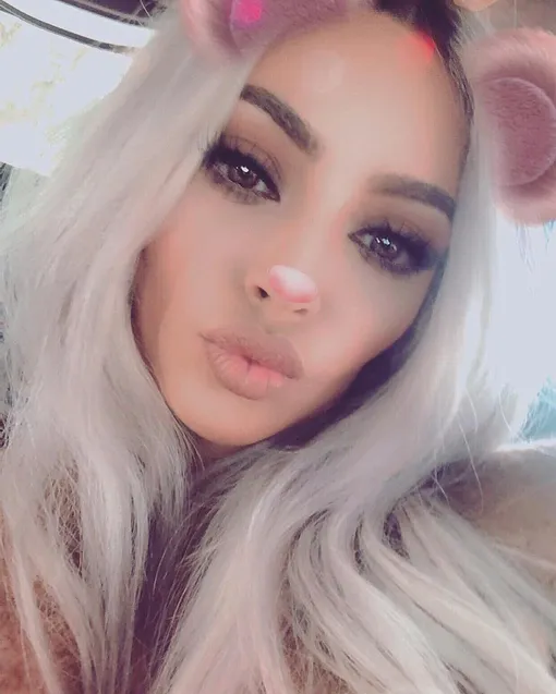 @kimkardashian @kimkardashian
