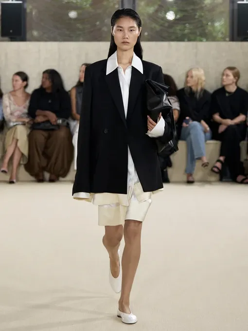 Toteme весна-лето 2026