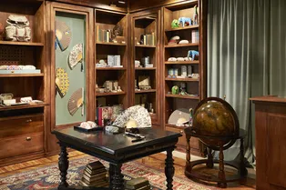 Кресло-качалка Dior, «кабинет редкостей» Gucci и другие интерьерные новинки Milan Design Week